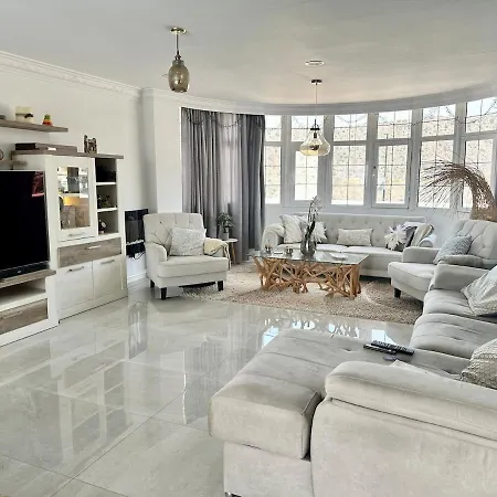 Luxurious Villa, 5 Bedrooms, Arguineguin,mogan Vila *