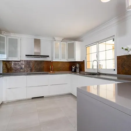 Luxurious Villa, 5 Bedrooms, Arguineguin,mogan * Mogán