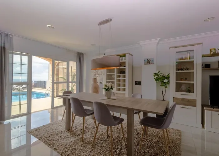 Luxurious Villa, 5 Bedrooms, Arguineguin,mogan Vila Mogán