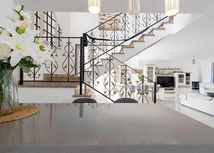 Luxurious Villa, 5 Bedrooms, Arguineguin,mogan *