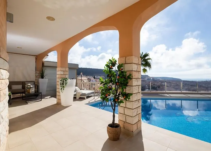 Luxurious Villa, 5 Bedrooms, Arguineguin,mogan